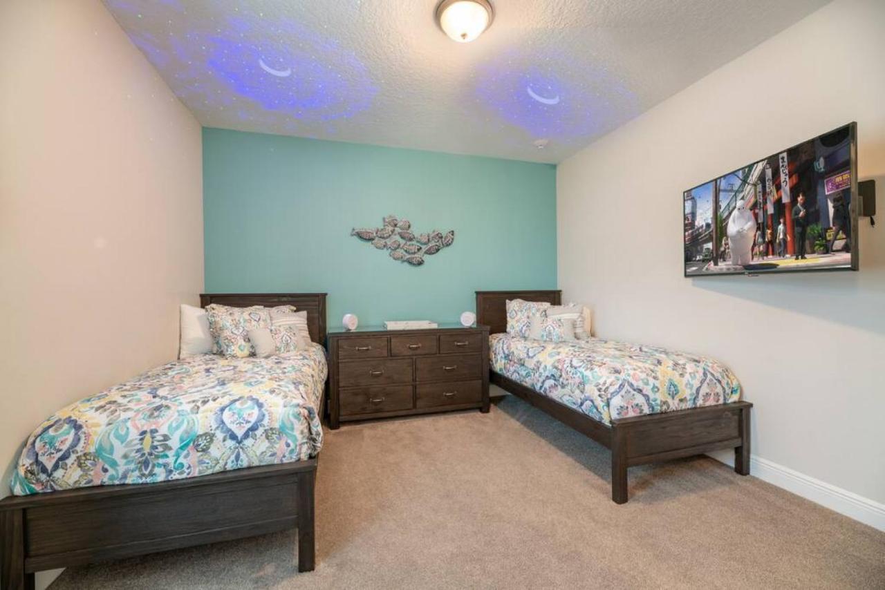 Spacious 8 Bdr Family Home With Arcades And Free Pool Heat Orlando Exterior photo