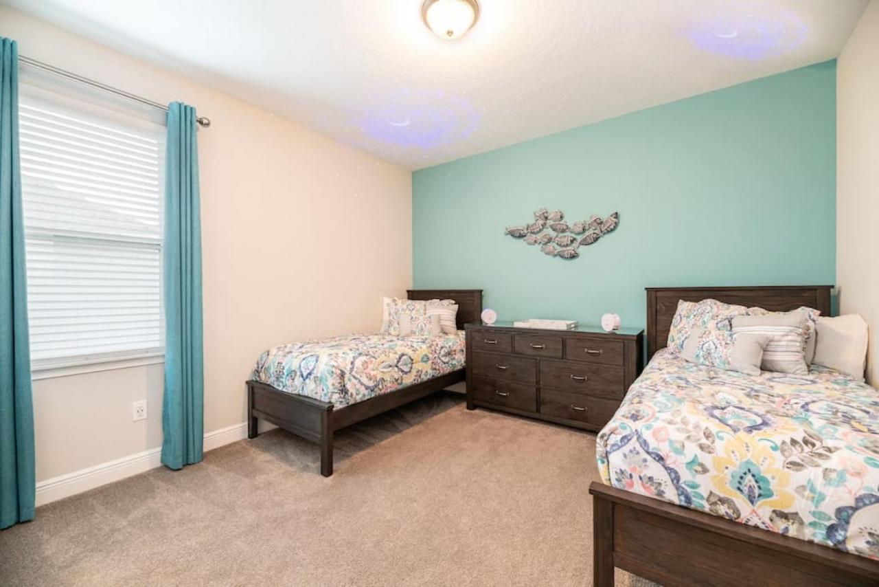Spacious 8 Bdr Family Home With Arcades And Free Pool Heat Orlando Exterior photo